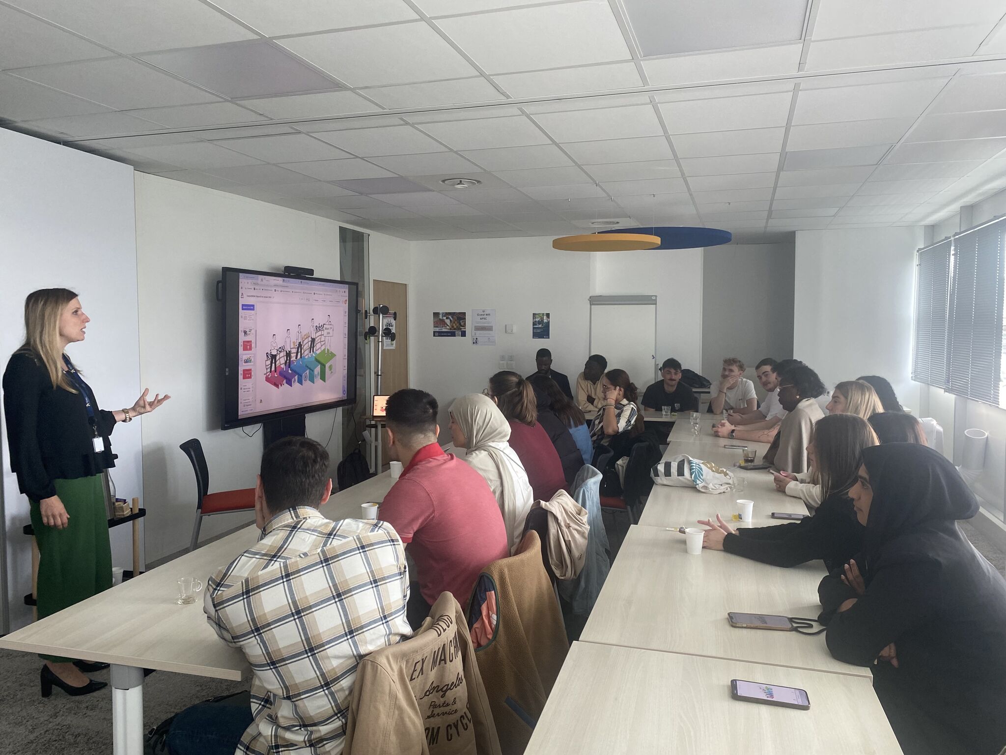 Un atelier 1er emploi réussi pour les MBA 2 d'Alternis x L'APEC NOUVELLE AQUITAINE